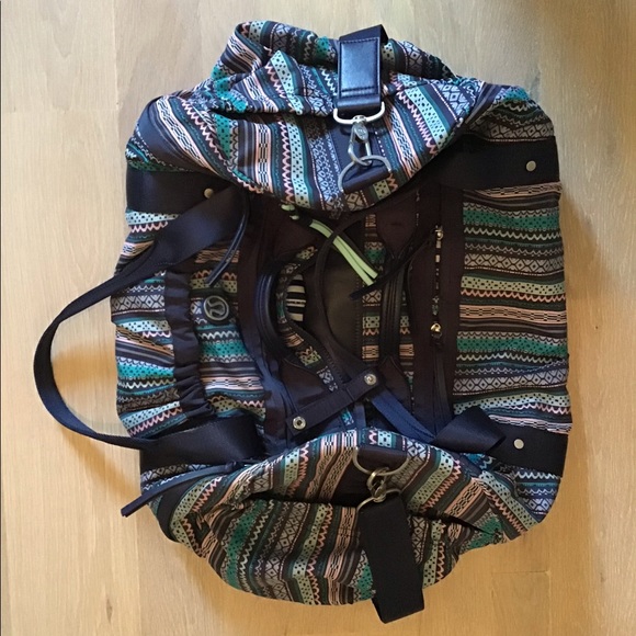 lululemon athletica Handbags - Lululemon duffel